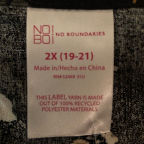 NO BOUNDARIES Shirt Size 2X 19-21 Juniors Tie Front Black Floral New - Picture 6 of 9